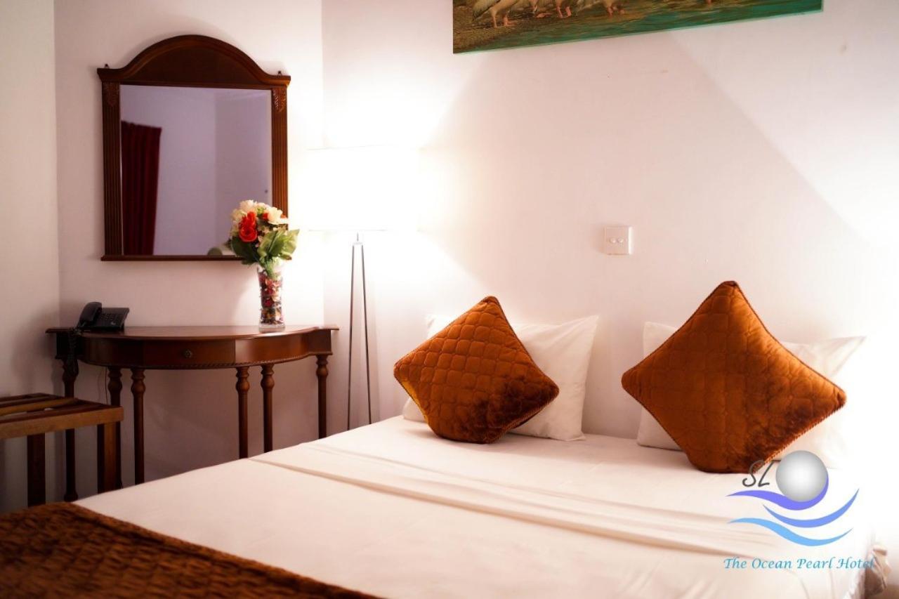 The Ocean Pearl Hotel Негомбо Екстер'єр фото